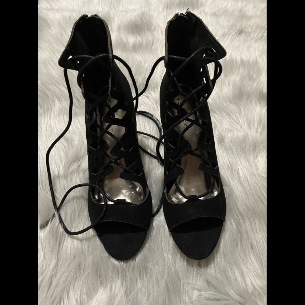 Stilettos - Picture 2 of 5